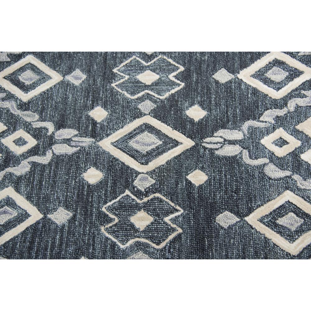 5' x 8' Hand-Tufted Rectangle Rug. Picture 5