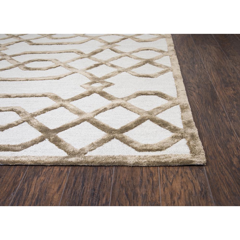 5' x 8' Hand-Tufted Rectangle Rug. Picture 1