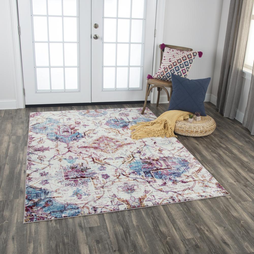 5' x 7" Machine-Made Rectangle Rug. Picture 6
