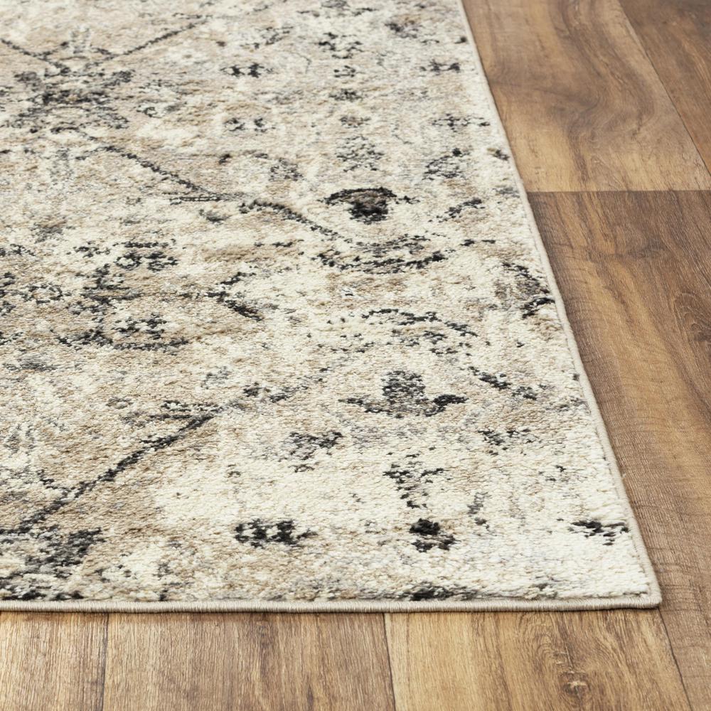 8' x 10' Machine-Made Rectangle Rug. Picture 3