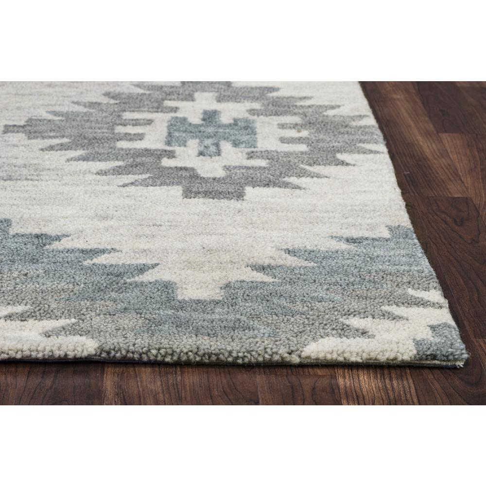 5' x 8' Hand-Tufted Rectangle Rug. Picture 1