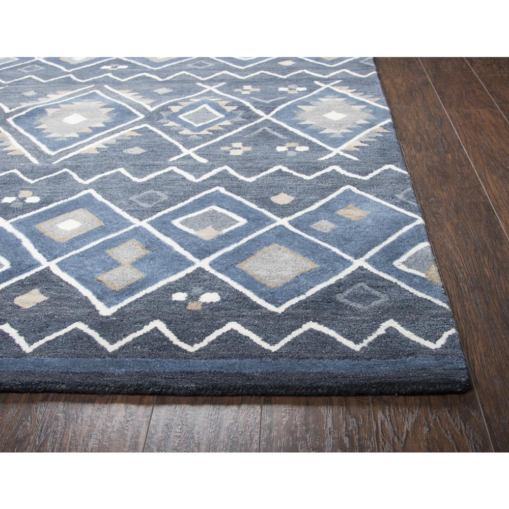 5' x 8' Hand-Tufted Rectangle Rug. Picture 1