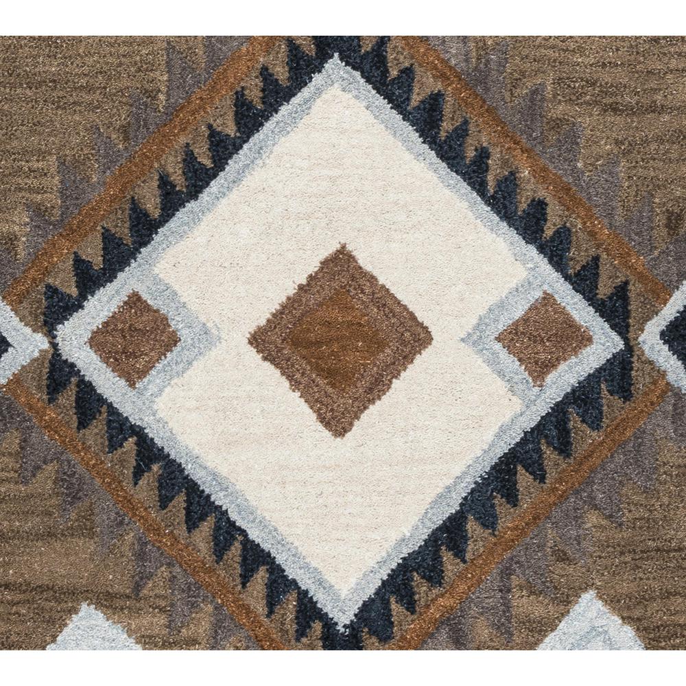 Hand Tufted Cut Pile Wool Rug, 5' x 8'. Picture 5