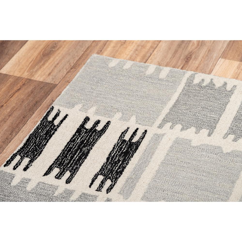 5' x 8' Hand-Tufted Rectangle Rug. Picture 8