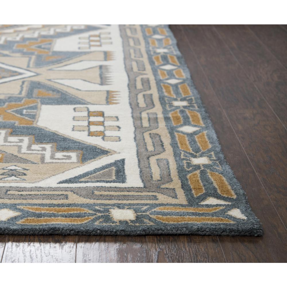 5' x 8' Hand-Tufted Rectangle Rug. Picture 2