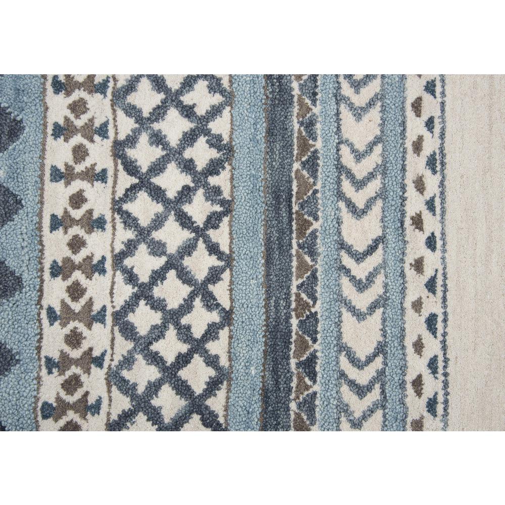 5' x 8' Hand-Tufted Rectangle Rug. Picture 3
