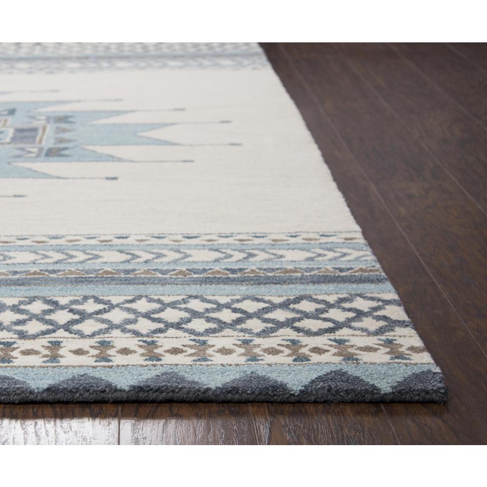 5' x 8' Hand-Tufted Rectangle Rug. Picture 2