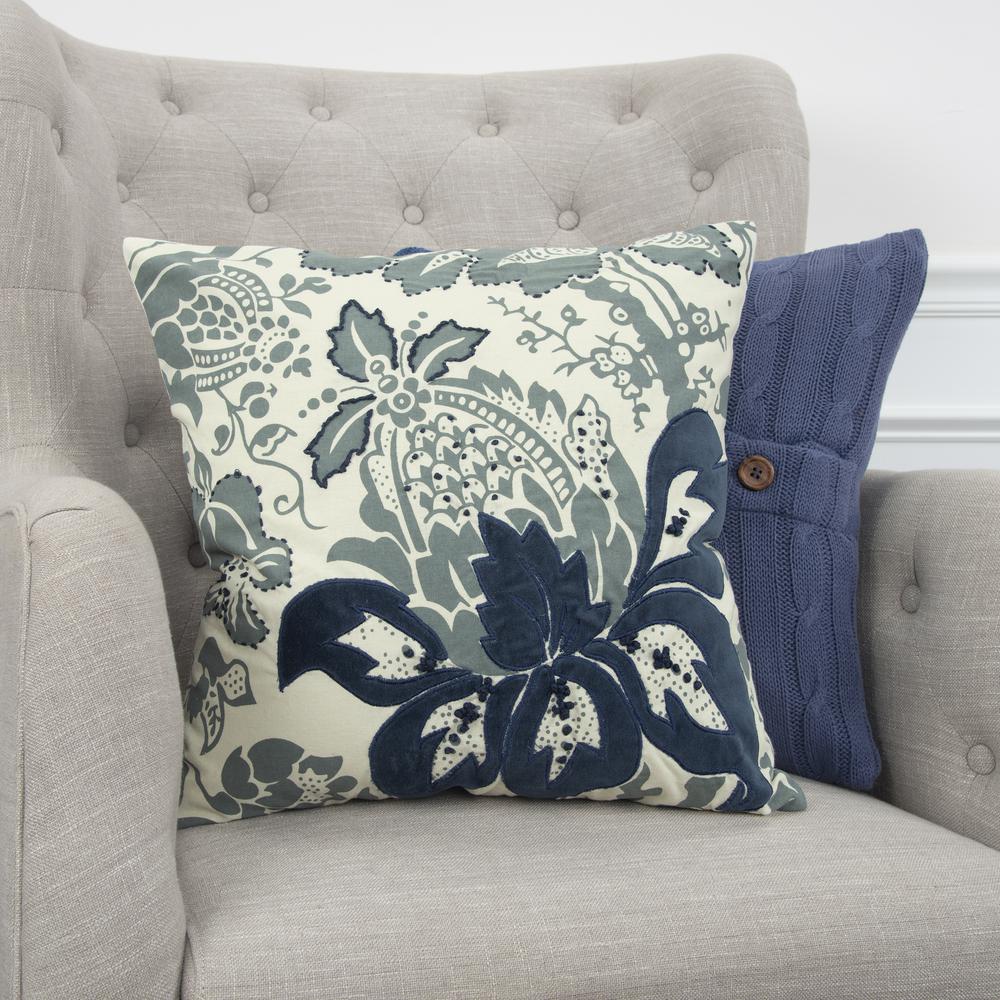 Rizzy Home 18" x 18" Pillow- T05009. Picture 8