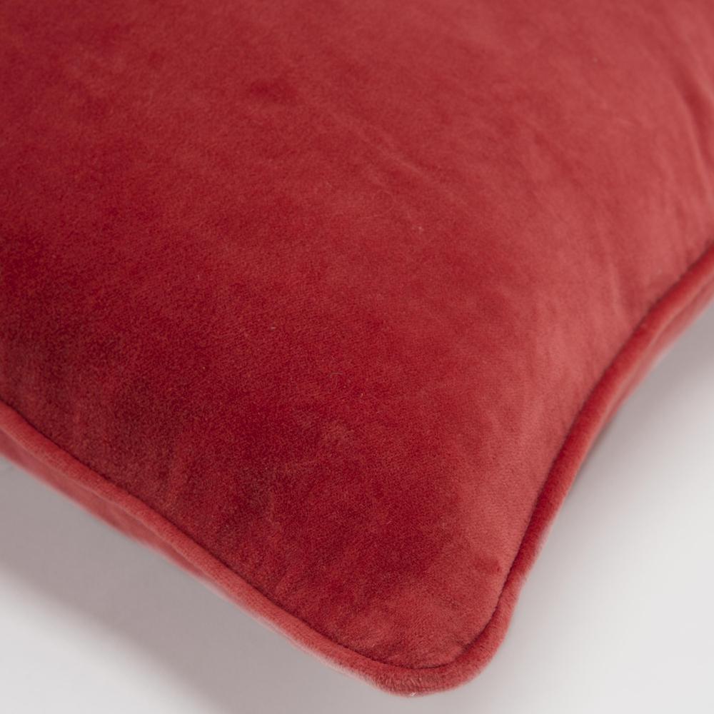 Connie Post 20" x 20" Down Filled Pillow. Picture 3