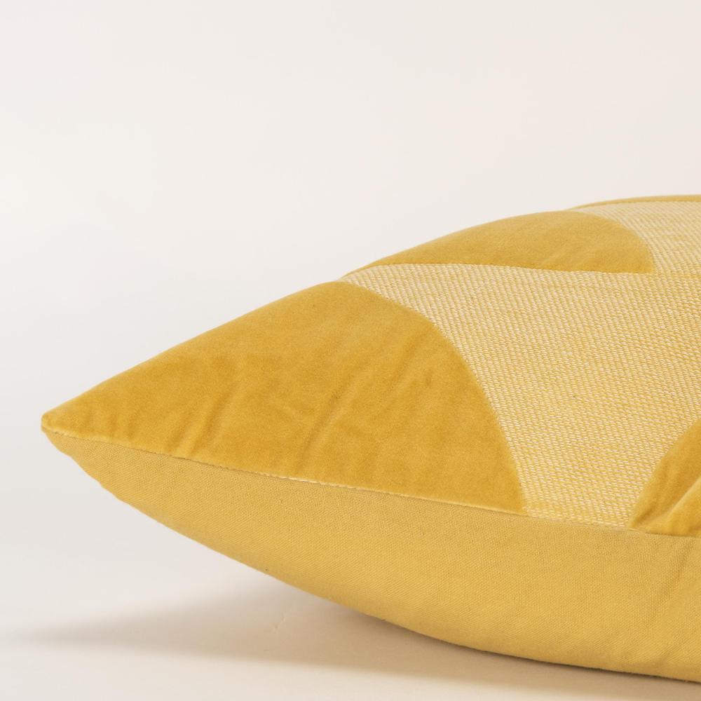 20" x 20" Poly Filled Pillow. Picture 5