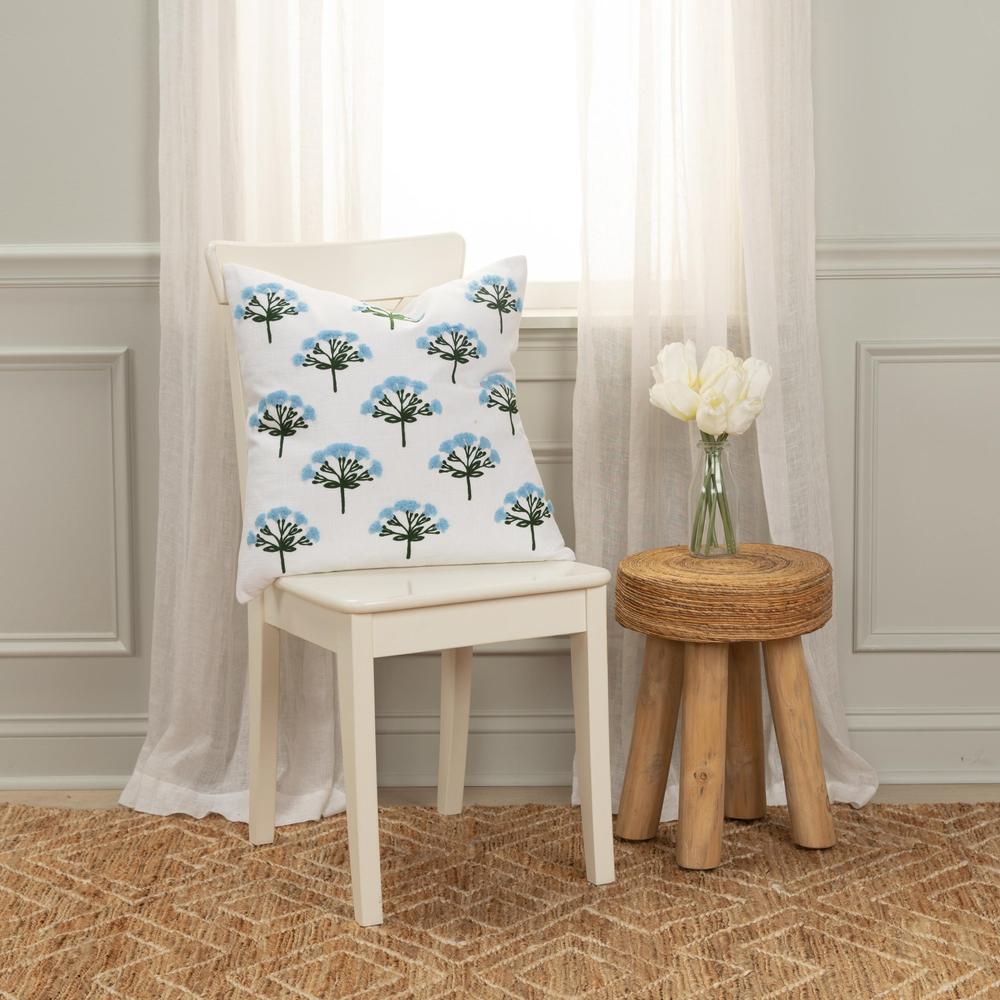 20"X20" 1 poly filled pillow. Picture 2