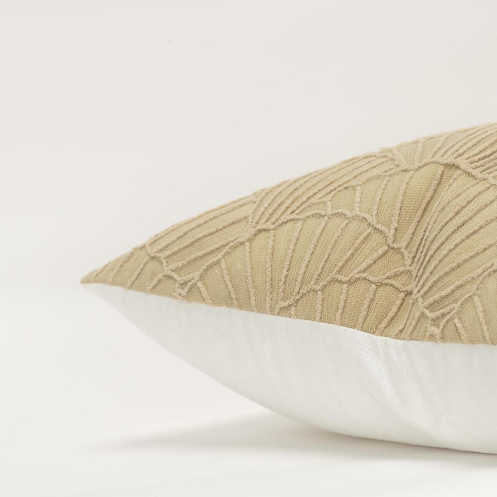 20"X20" 1 poly filled pillow. Picture 5