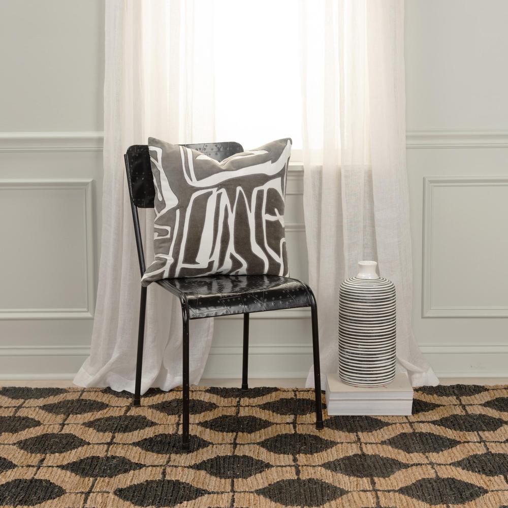 20"X20" 1 poly filled pillow. Picture 2