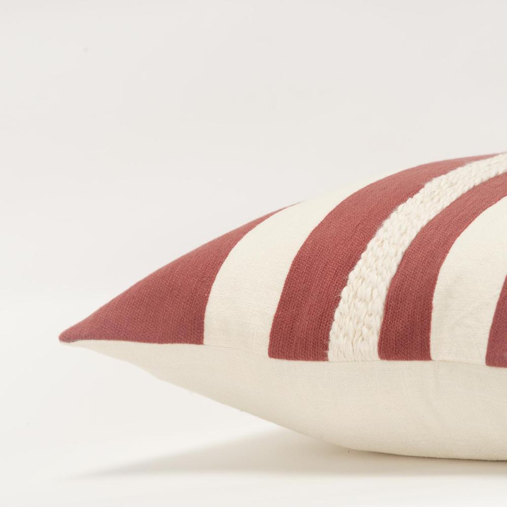 20"X20" 1 poly filled pillow. Picture 5