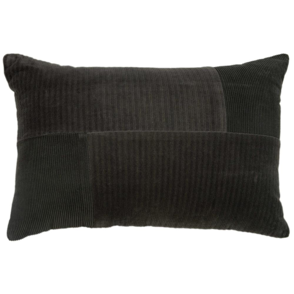 14" X 20" indoor pillow. Picture 1