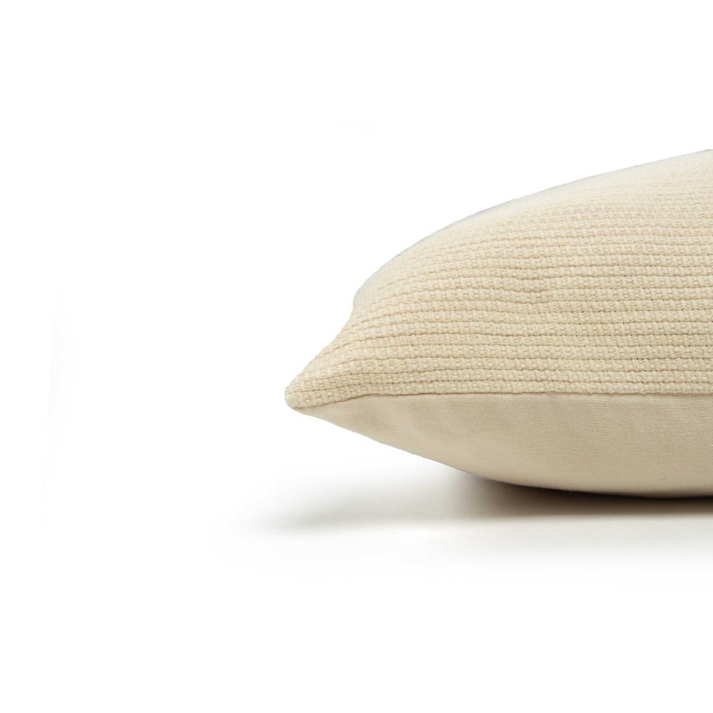 20"X20" INDOOR PILLOW. Picture 4