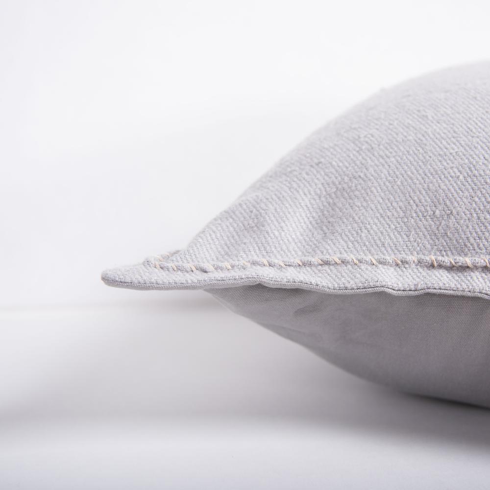 20"x20" INDOOR PILLOW. Picture 5