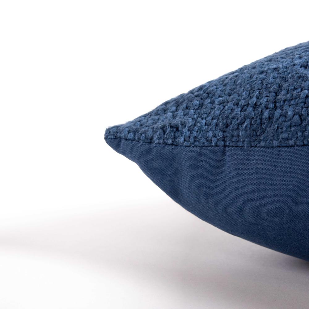 20"X20" INDOOR PILLOW. Picture 4