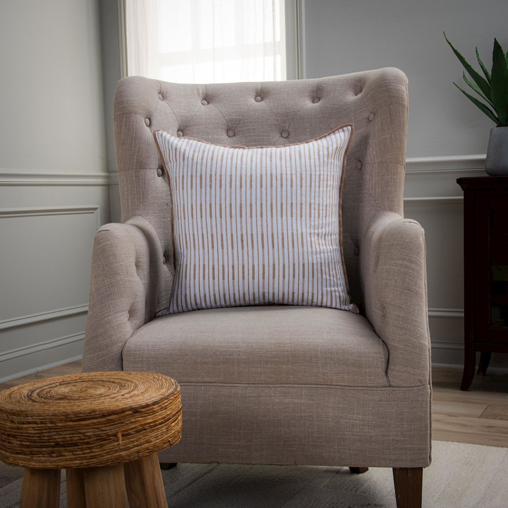 Transitional  20" x 20" Down Filled Pillow. Picture 2
