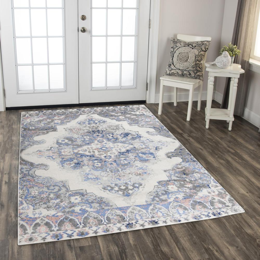 8' x 10' Machine-Made Rectangle Rug. Picture 2
