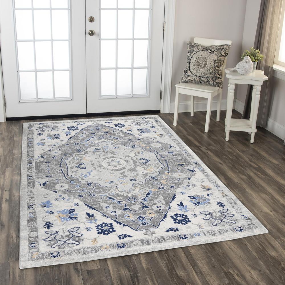 8' x 10' Machine-Made Rectangle Rug. Picture 2