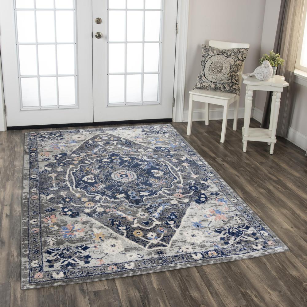 8' x 10' Machine-Made Rectangle Rug. Picture 2