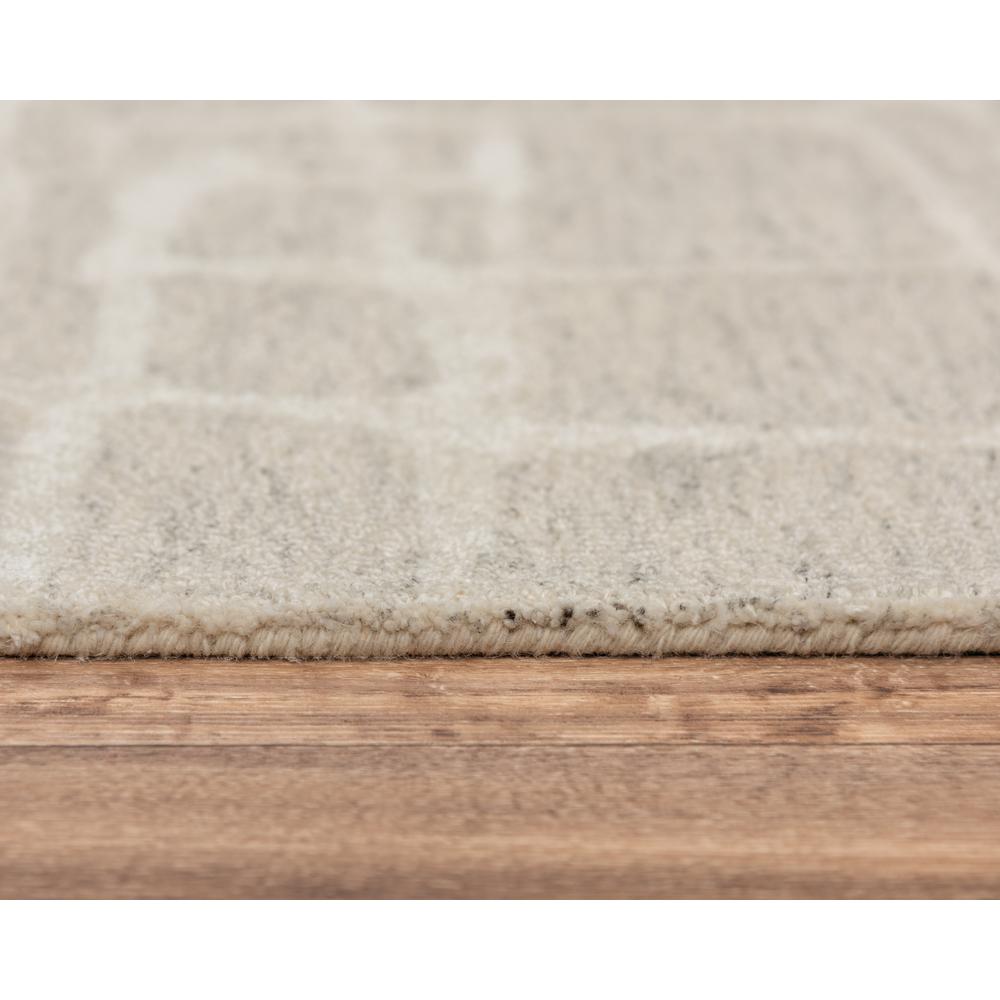 5' x 8' Hand-Tufted Rectangle Rug. Picture 5