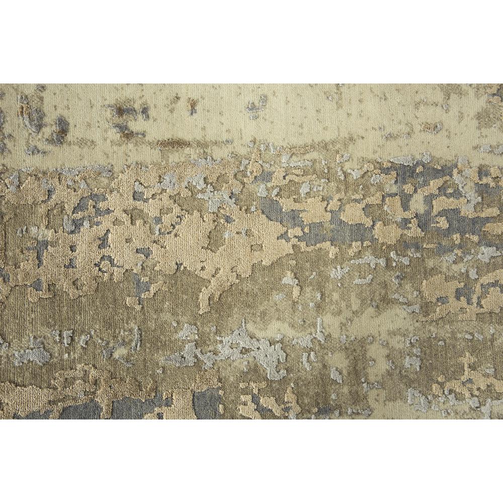 5' x 8' Hybrid Rectangle Rug. Picture 5