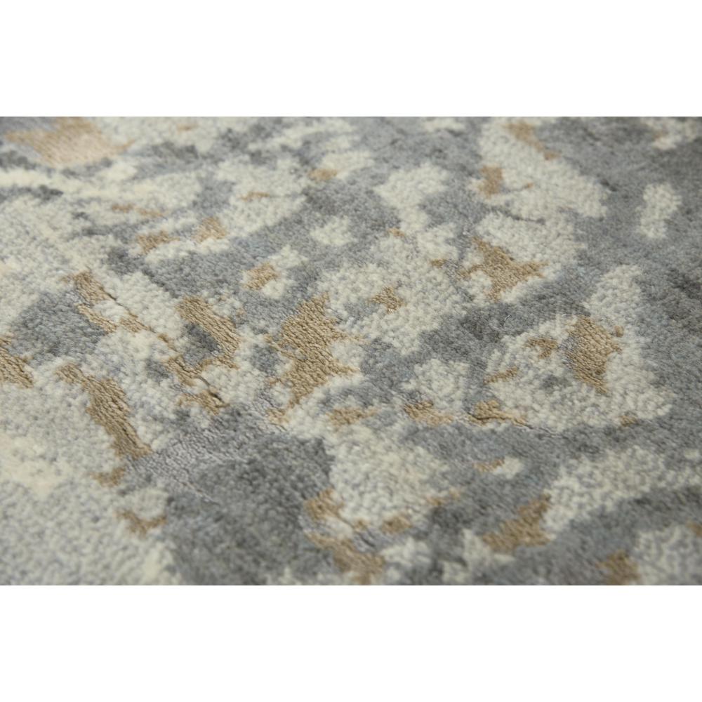 5' x 8' Hybrid Rectangle Rug. Picture 4