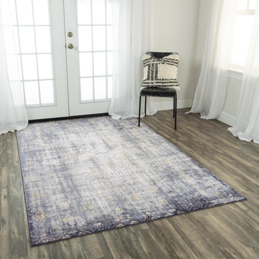 8' x 10' Machine-Made Rectangle Rug. Picture 2