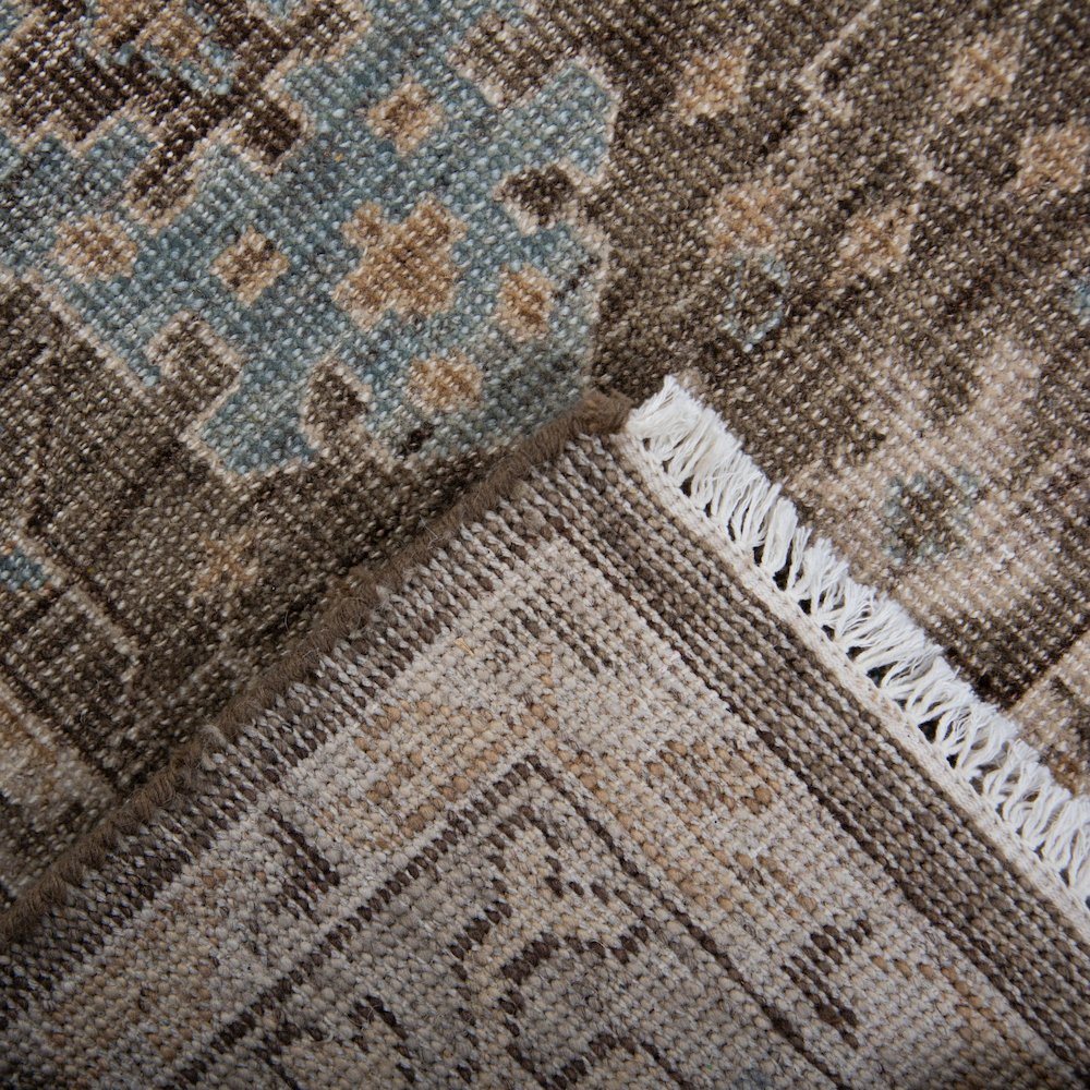 10' x 14' Cut Pile Hand Knotted  Rug. Picture 6