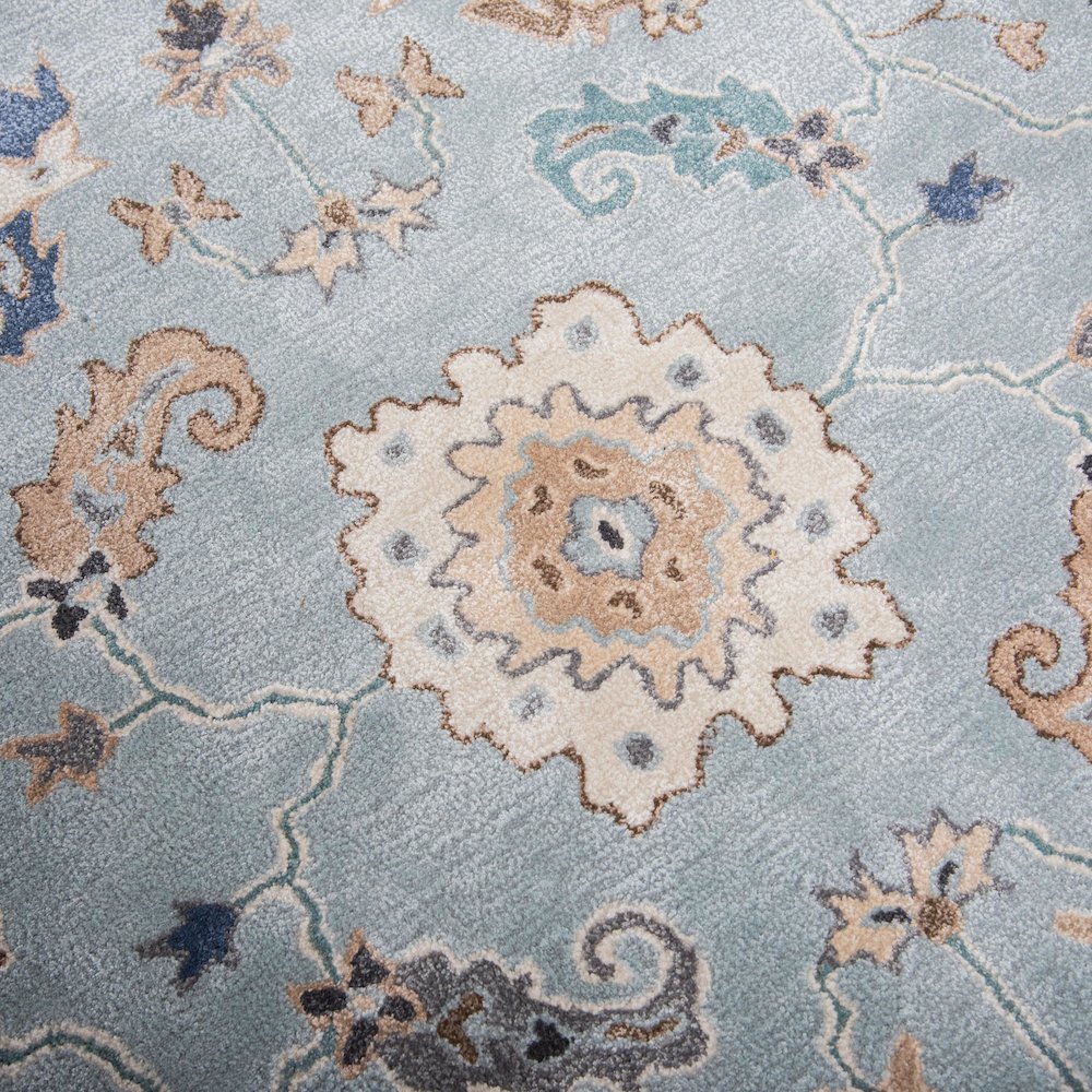9'9" x 12'9" Cut Pile Hand Tufted Rug. Picture 3