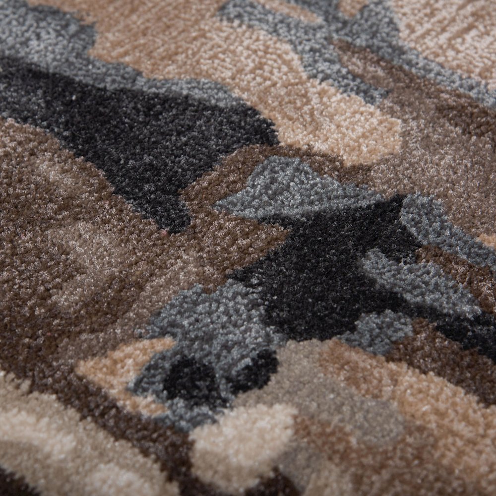 9'9" x 12'9" Cut Pile Hand Tufted Rug. Picture 5