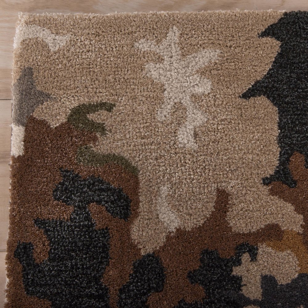 9'9" x 12'9" Cut Pile Hand Tufted Rug. Picture 2