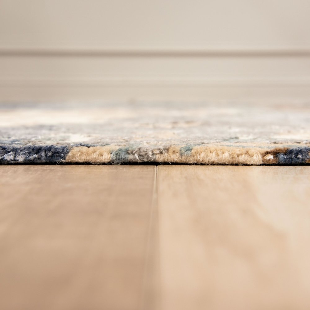 10' x 14' Cut Pile Hand Knotted Rug. Picture 4