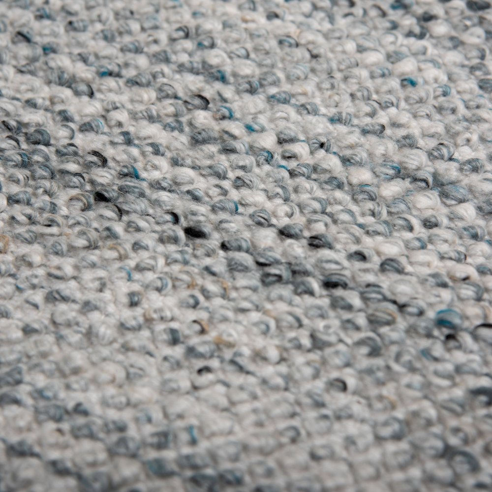 9'9" x 13'9" Loop Pile Hand Woven Rug. Picture 5