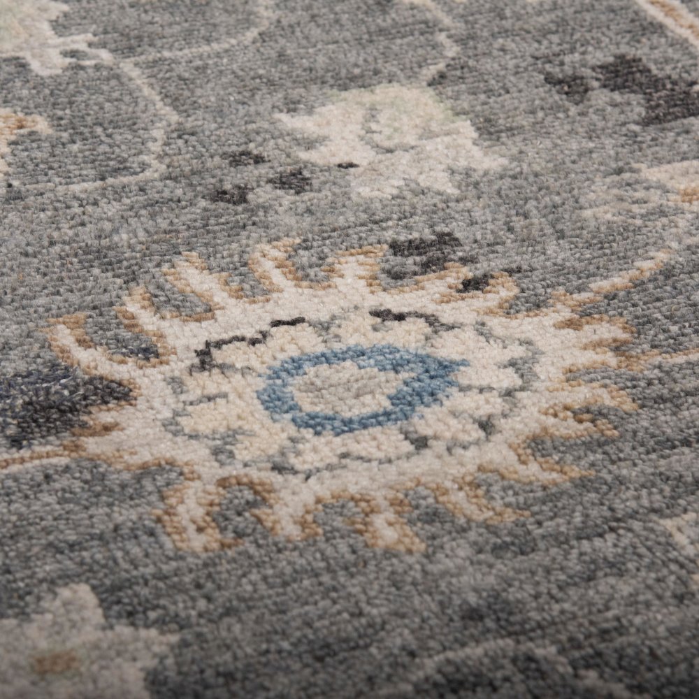 10' x 14' Cut Pile Hand Knotted Rug. Picture 3