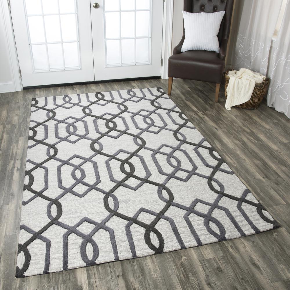 10' Round Hand-Tufted Round Rug. Picture 6