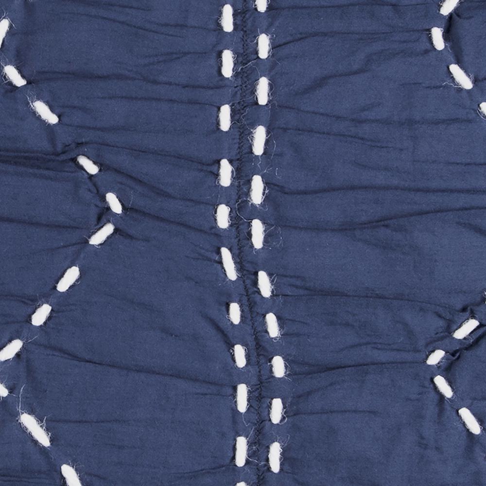 Rizzy Home 70" x 86" Quilt- BQ4171. Picture 9