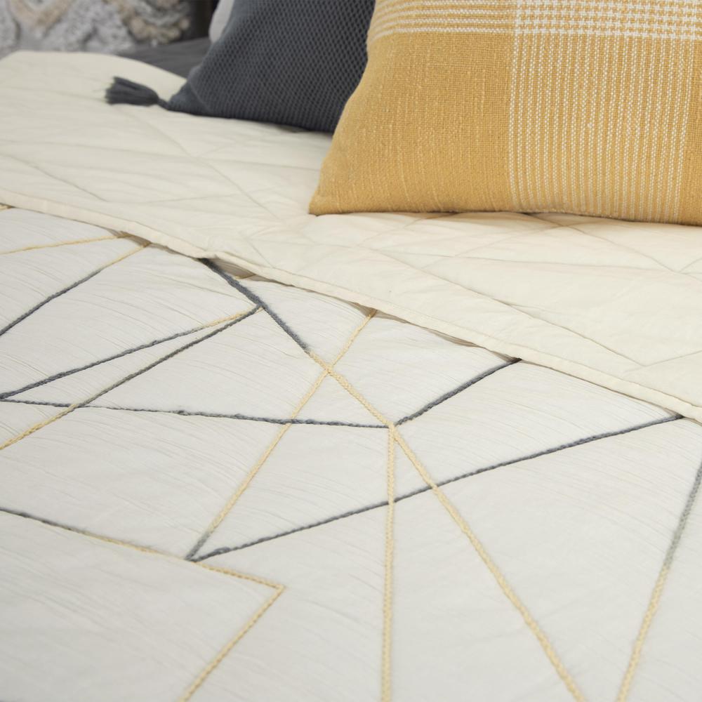 20" x 26" Standard Sham. Picture 3