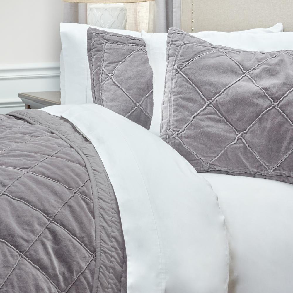 Rizzy Home 90" x 92" Quilt- BQ4192. Picture 7