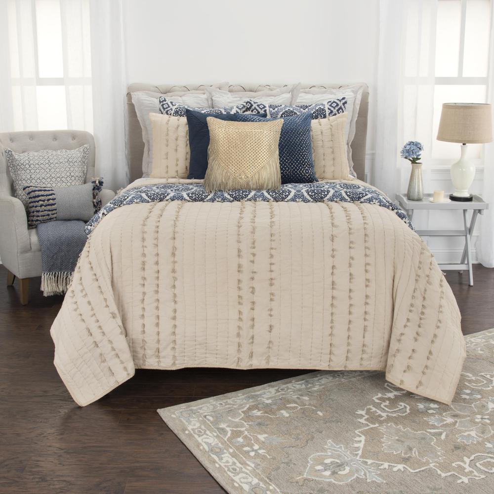 20" x 26" Standard Sham. Picture 5