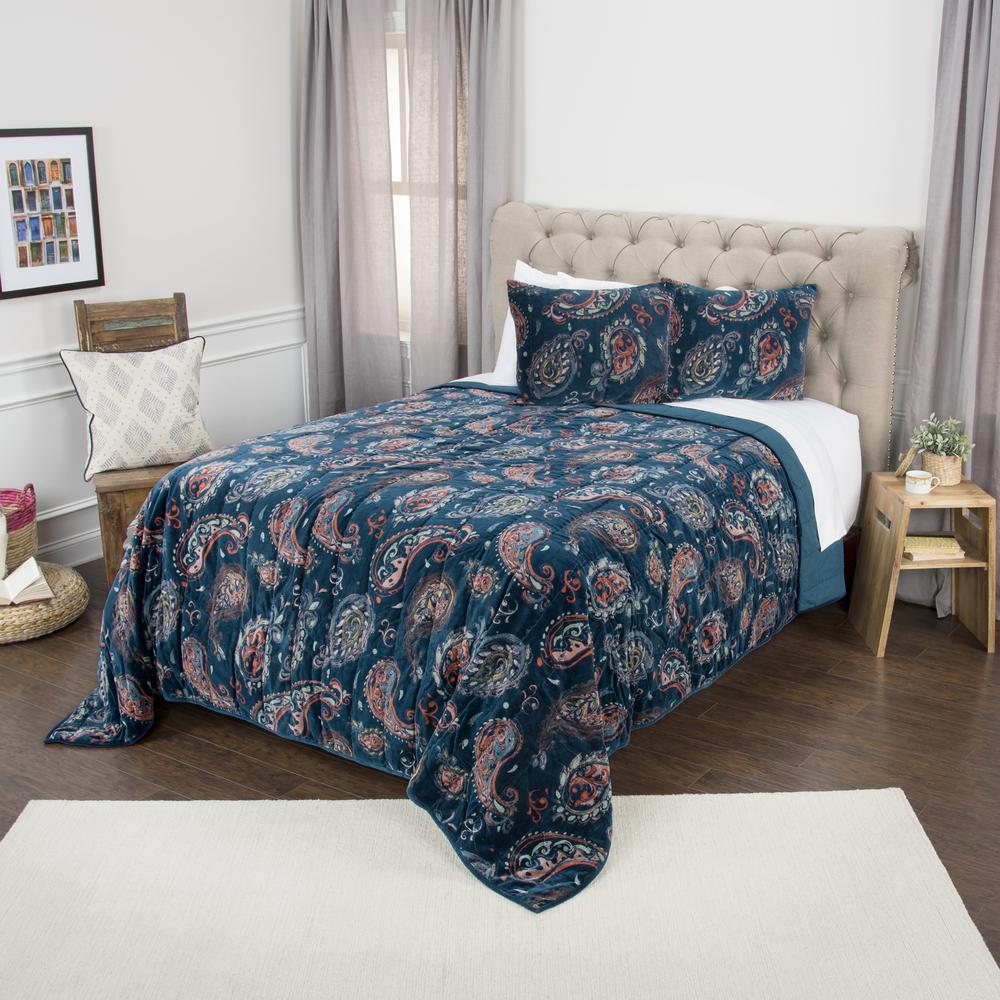Rizzy Home 90" x 92" Quilt- BQ4460. Picture 1