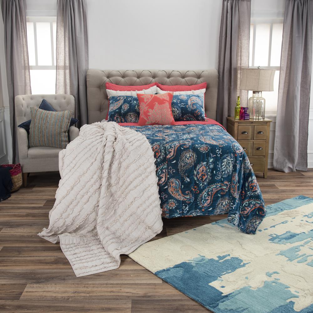 Rizzy Home 90" x 92" Quilt- BQ4460. Picture 5