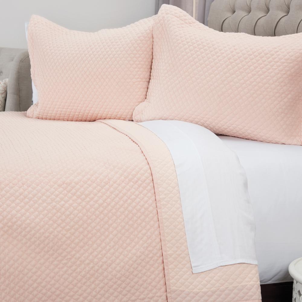 Rizzy Home 90" x 92" Quilt- BQ4520. Picture 7