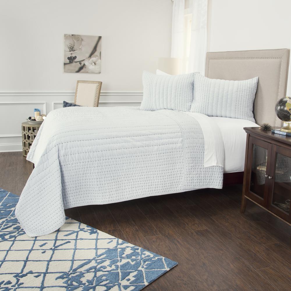 Rizzy Home 90" x 92" Quilt- BQ4561. Picture 3