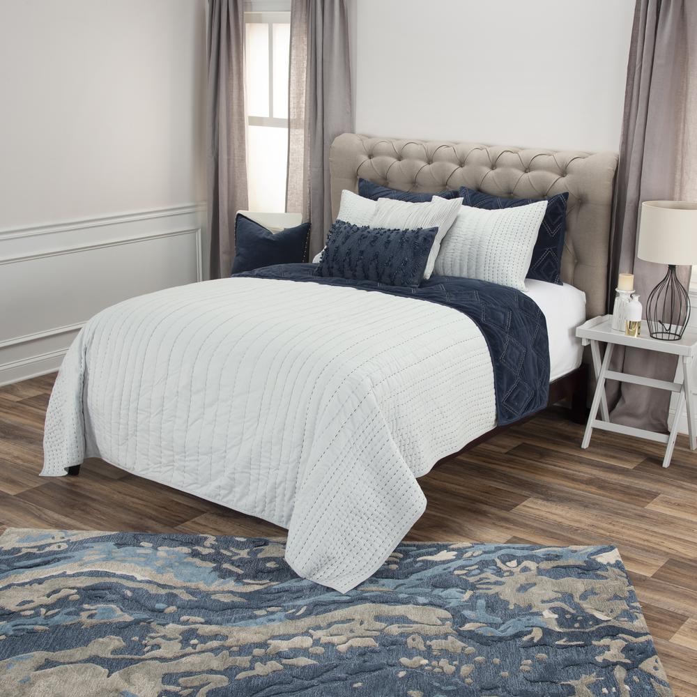 Rizzy Home 90" x 92" Quilt- BQ4561. Picture 4