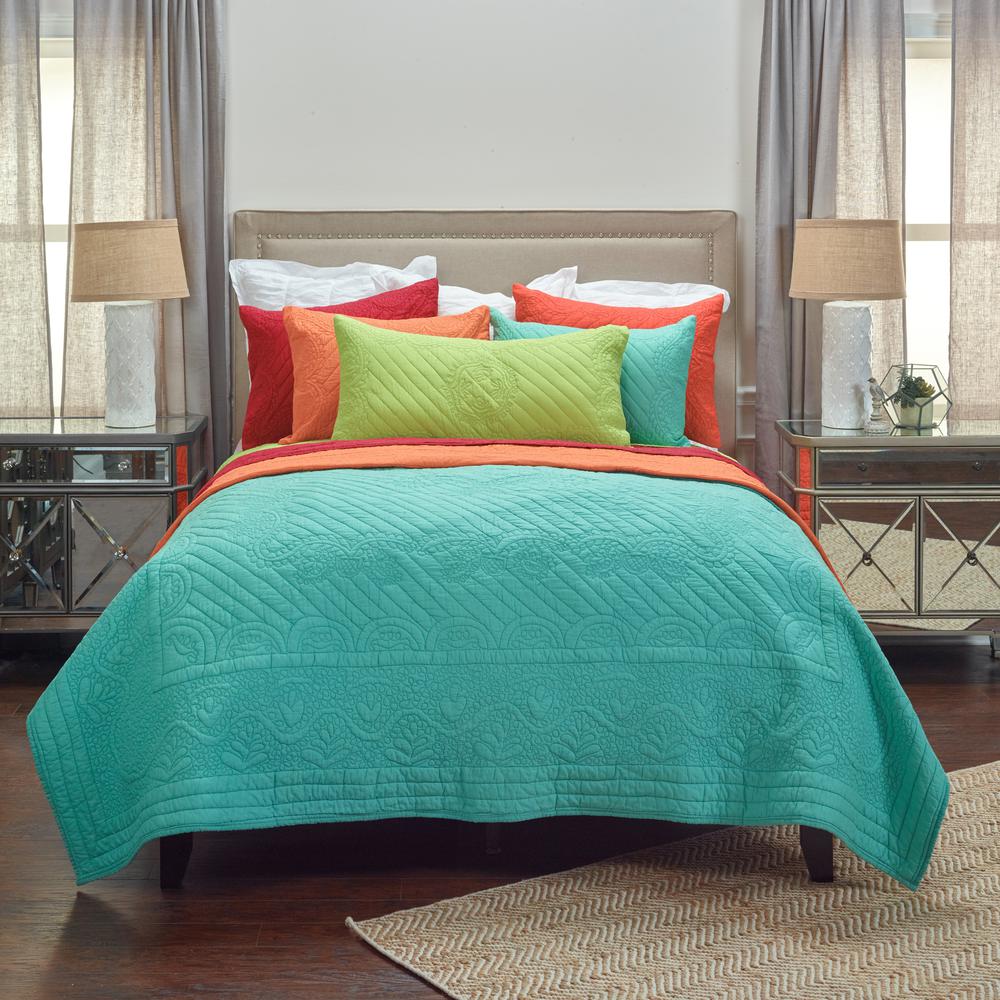 Rizzy Home 70" x 86" Quilt- BT1789. Picture 2