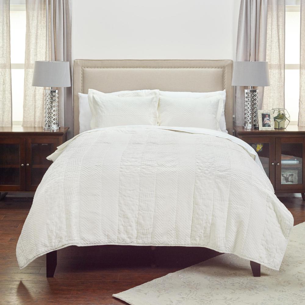 20" x 26" Standard Sham. Picture 1