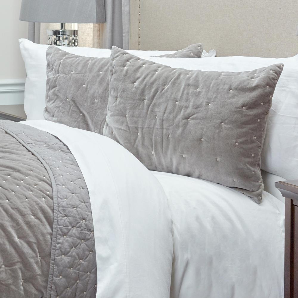 20" x 26" Standard Sham. Picture 2